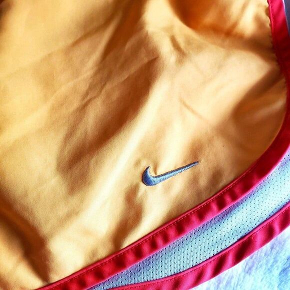 Nike Dri-Fit Womens Shorts Yellow M Running Active Athletic - Picture 5 of 6
